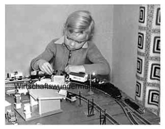 Spielzeug-Eisenbahn 50er Jahre Spielzeug-Eisenbahn 50er Jahre